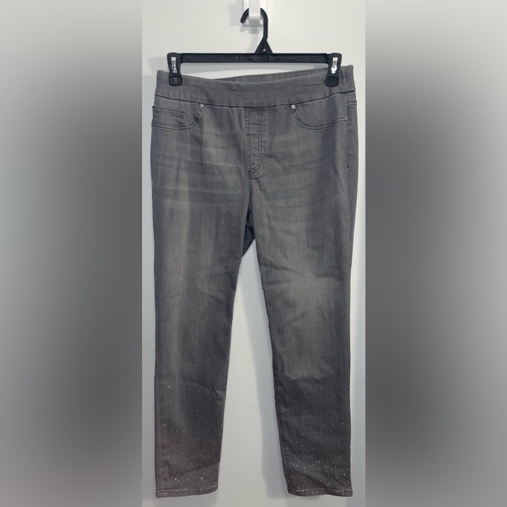 Chico's Gray Pull On Jegging